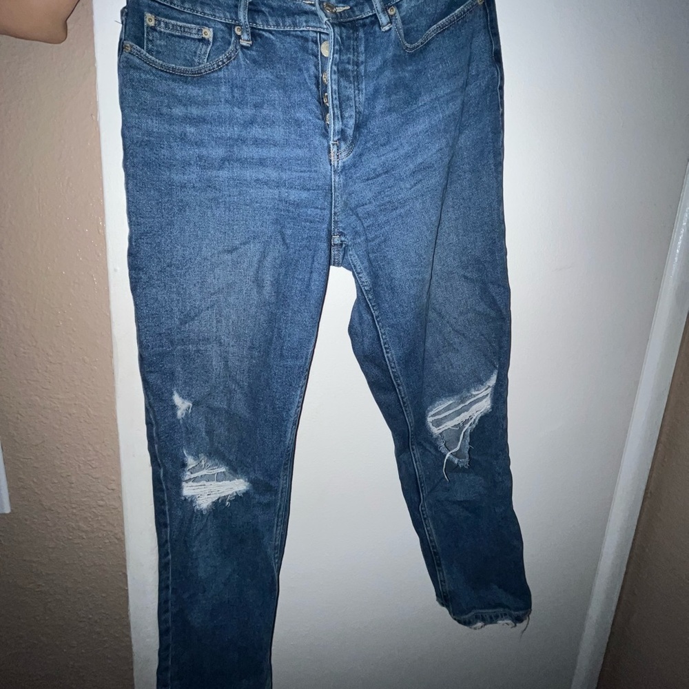 Calvin Klein ripped mom jeans